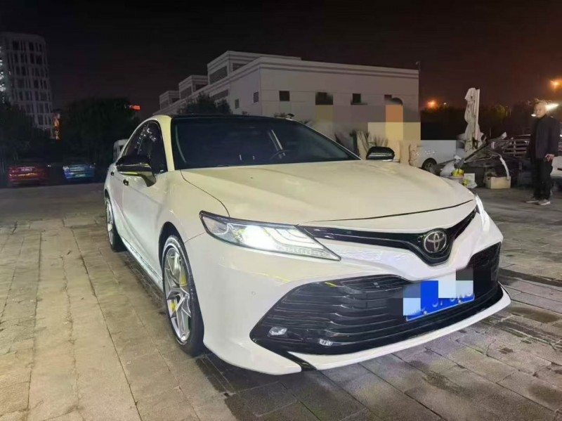 连云港20年丰田凯美瑞1