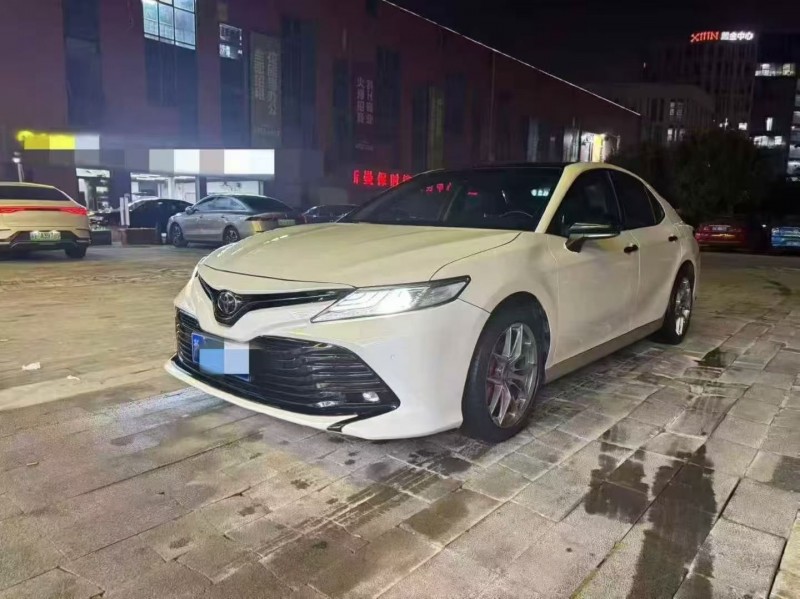 连云港20年丰田凯美瑞2