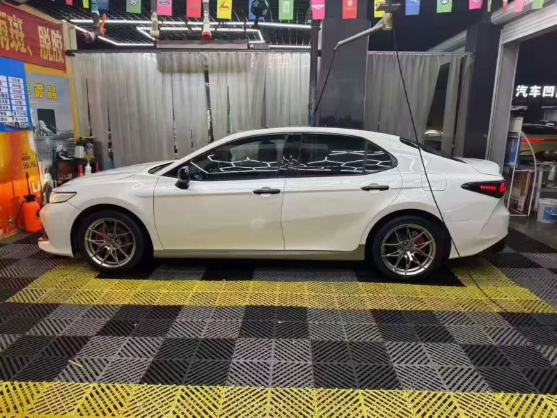 连云港20年丰田凯美瑞3