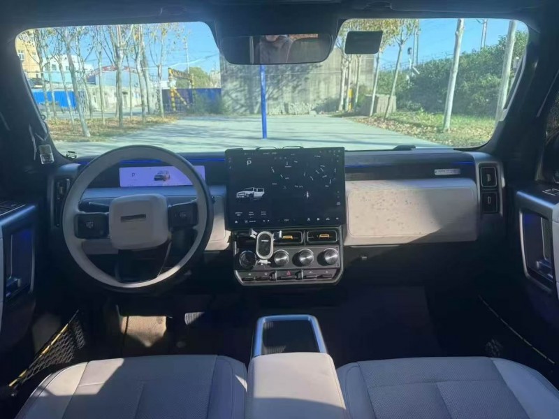 平顶山25年奇瑞ICAR7