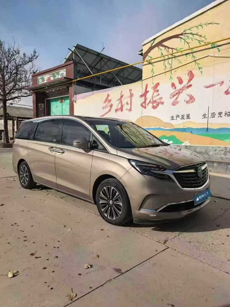 济南22年别克GL82