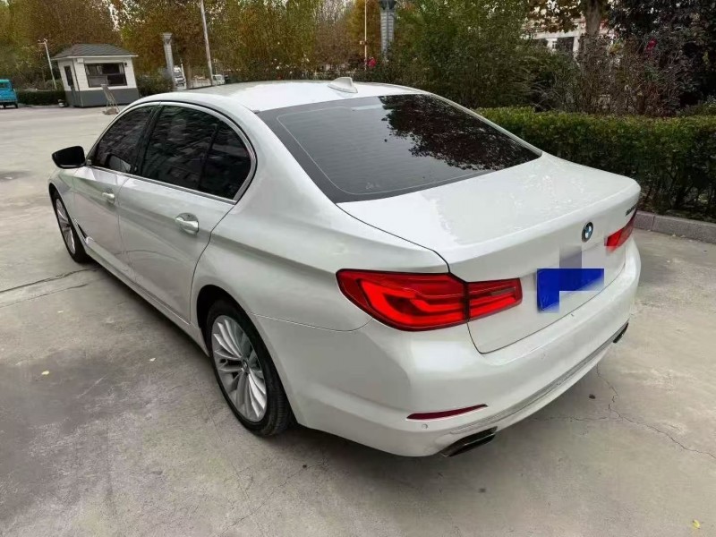 潍坊19年宝马5系8