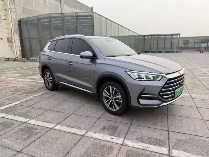 绍兴22年比亚迪宋2