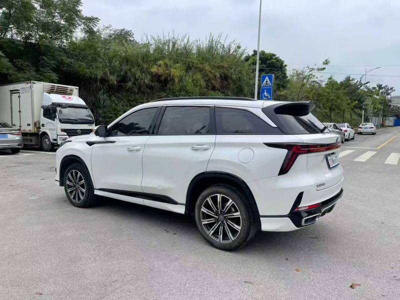 南宁24年长安汽车CS757