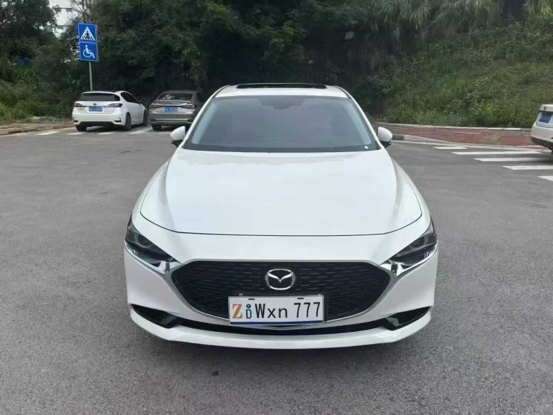 南宁25年马自达昂克赛拉1