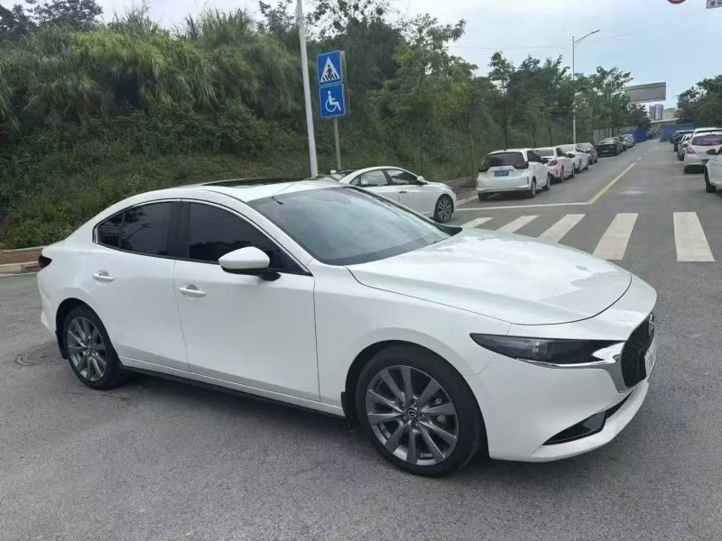 南宁25年马自达昂克赛拉2