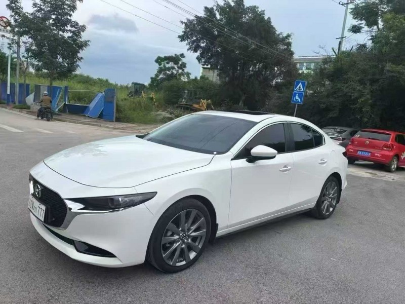 南宁25年马自达昂克赛拉3