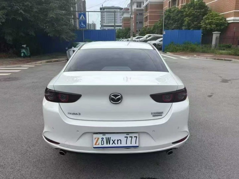 南宁25年马自达昂克赛拉9