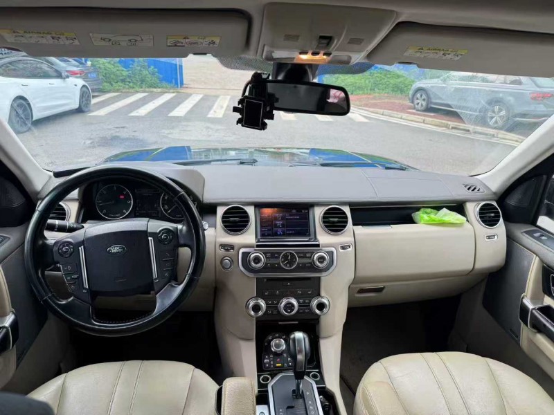 南宁13年路虎发现5