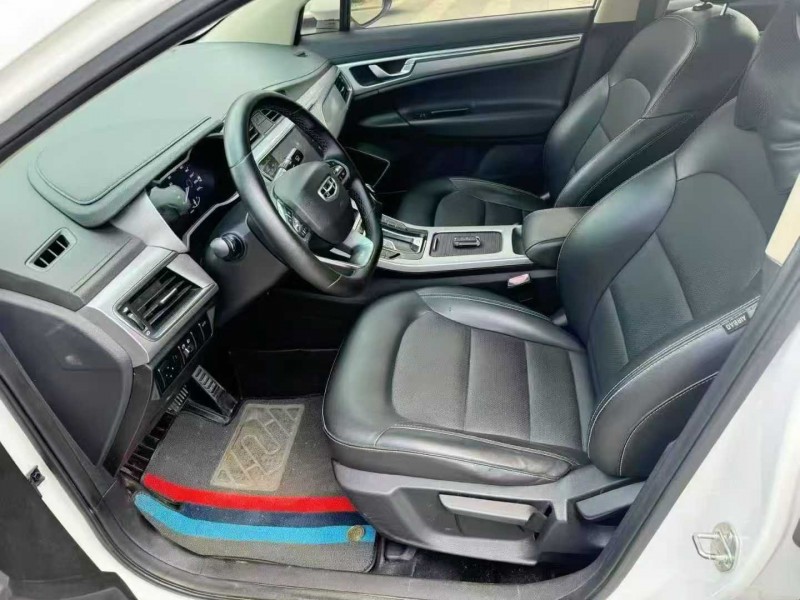 南宁20年吉利帝豪4