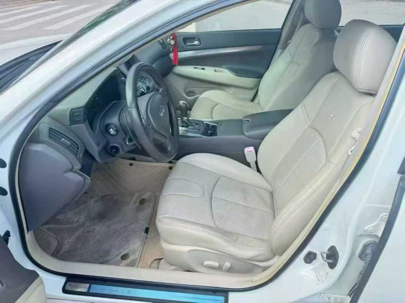 南宁12年英菲尼迪G254