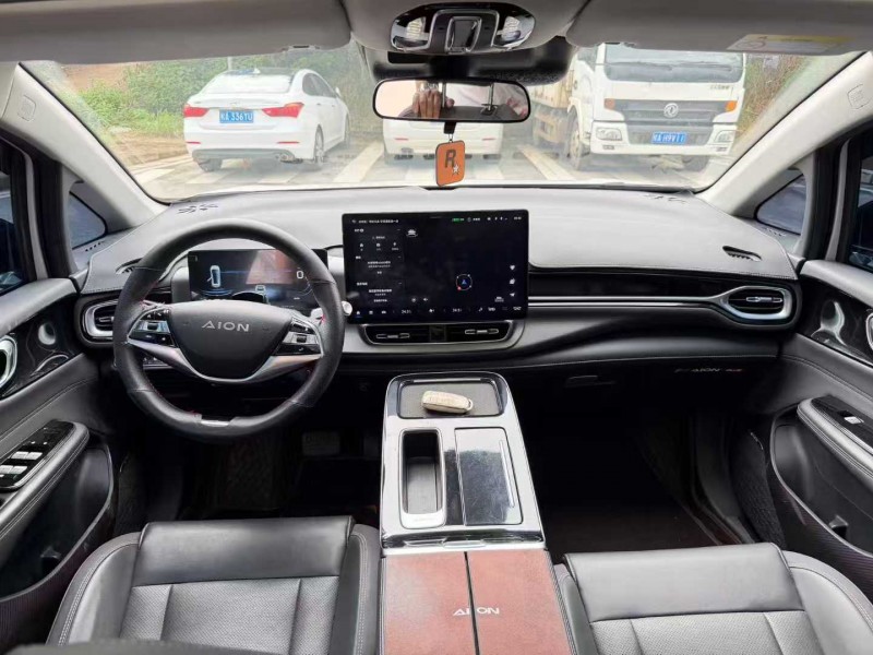 南宁23年传祺埃安V5