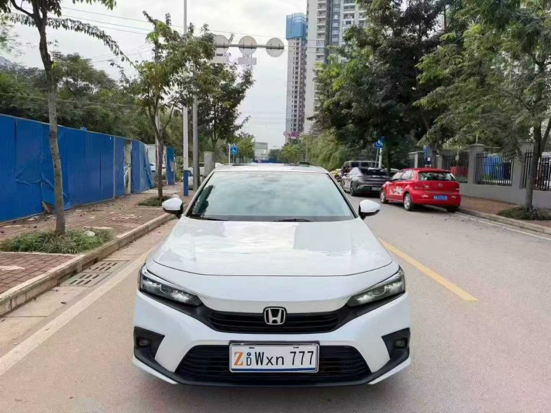 南宁22年本田思域1