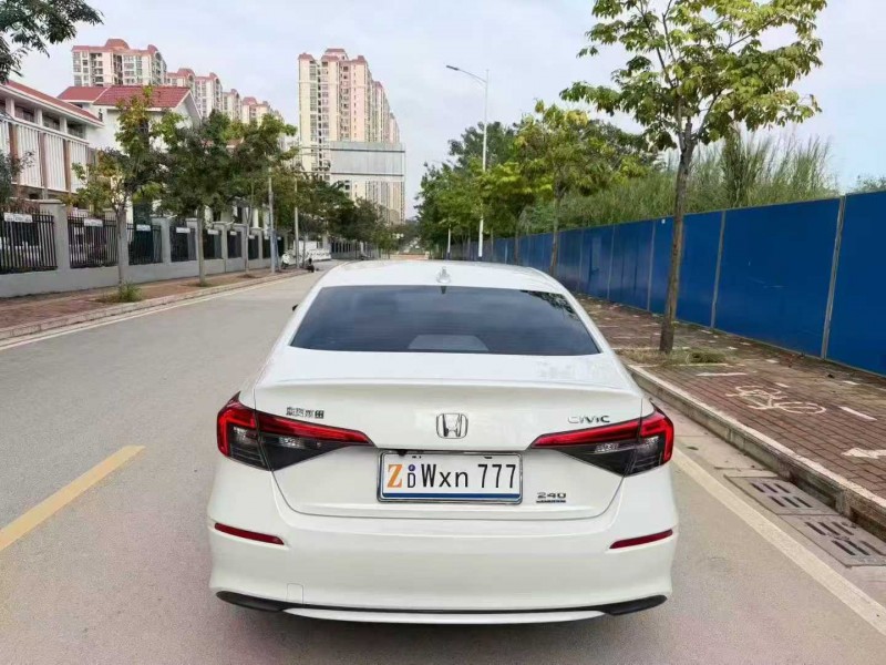 南宁22年本田思域9