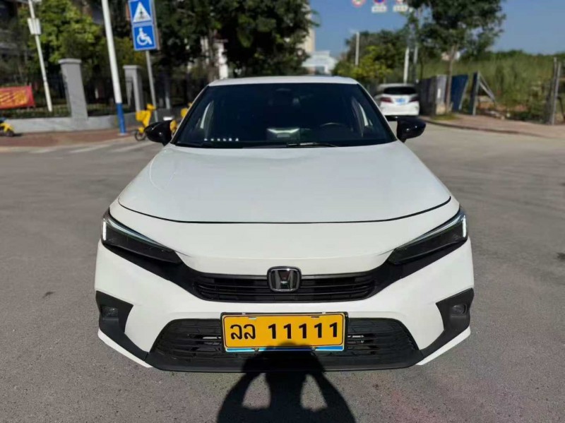 南宁23年本田思域1