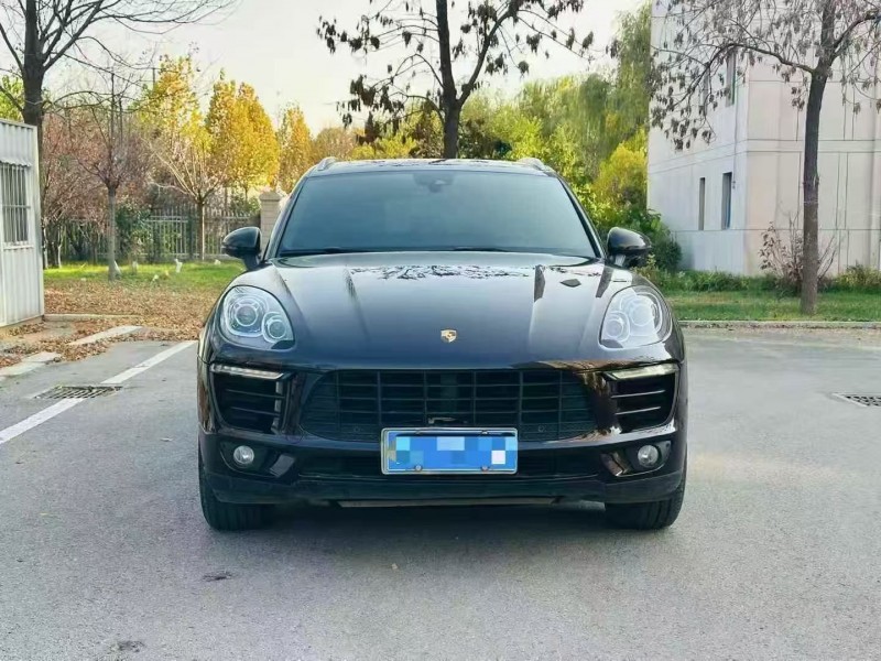 东营16年保时捷Macan1