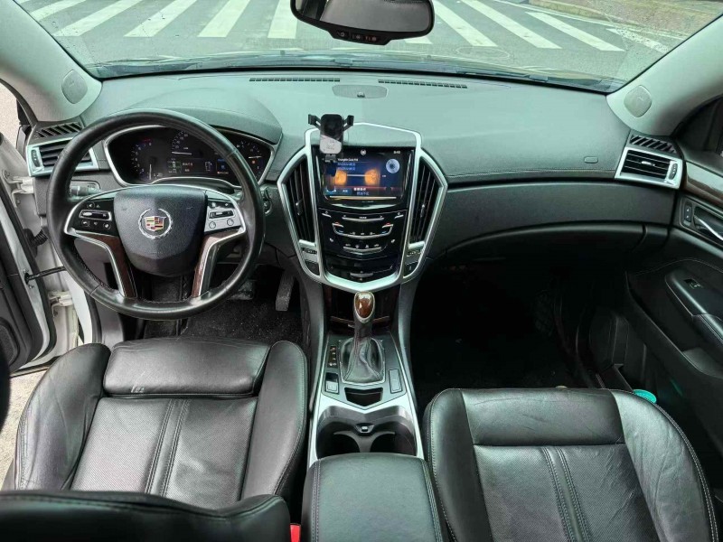 南宁14年凯迪拉克SRX5