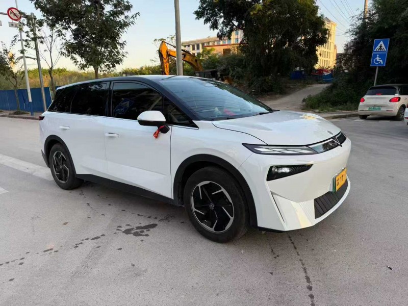 南宁24年启辰VX62