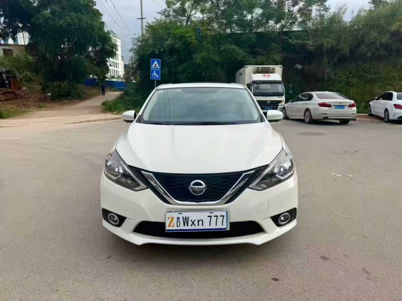 南宁17年日产轩逸1