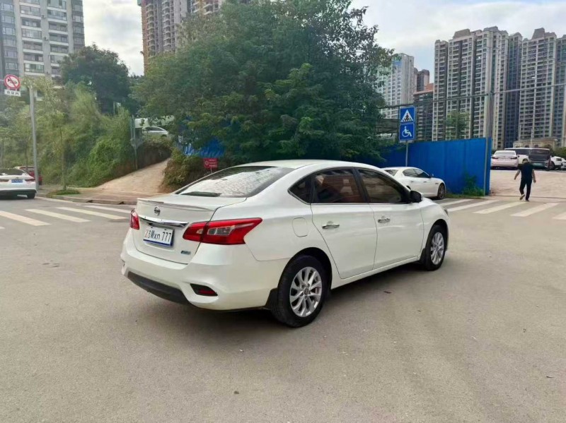 南宁17年日产轩逸6