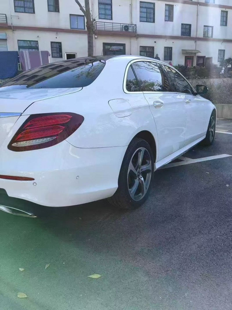 嘉兴19年奔驰E8