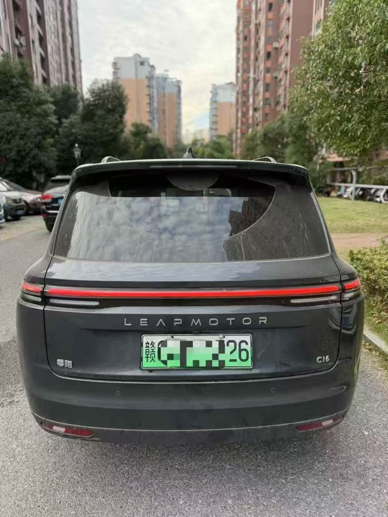 九江24年零跑汽车C169