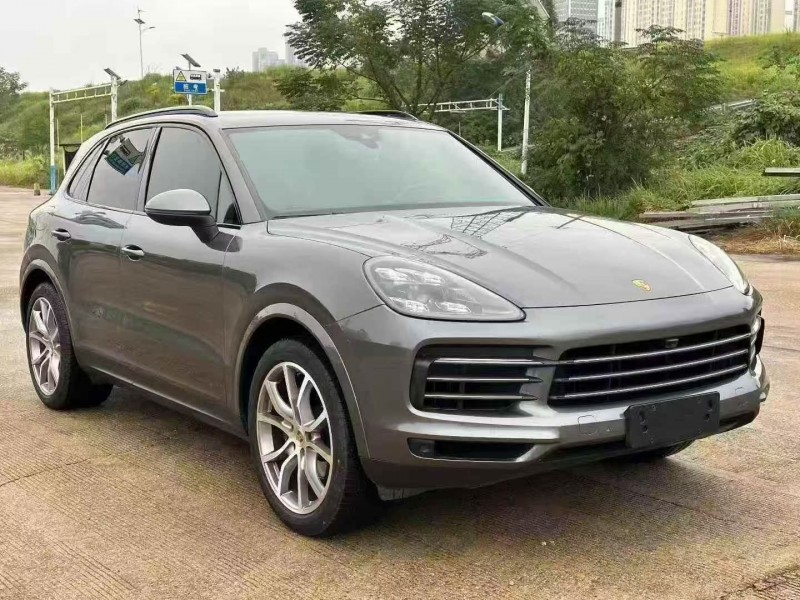 衡阳19年保时捷卡宴3