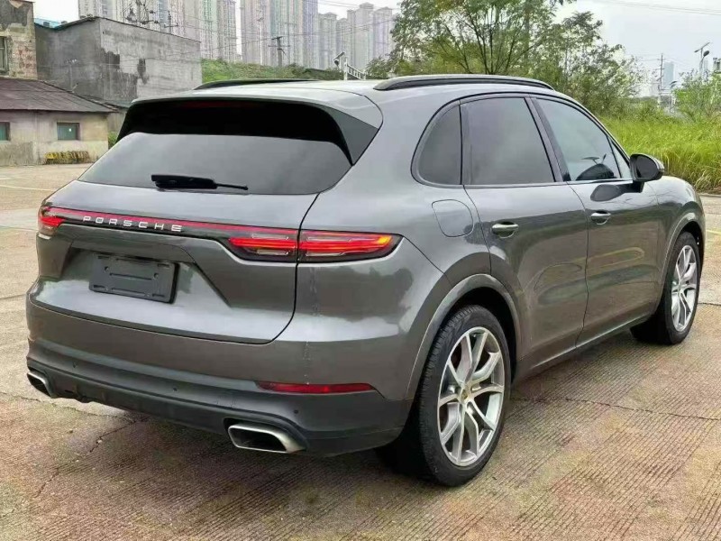 衡阳19年保时捷卡宴6