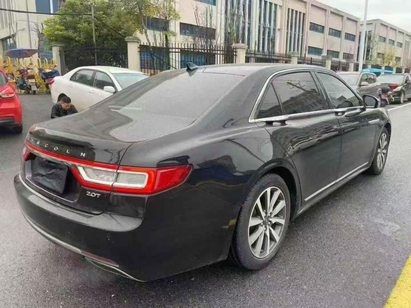 邵阳20年林肯大陆7