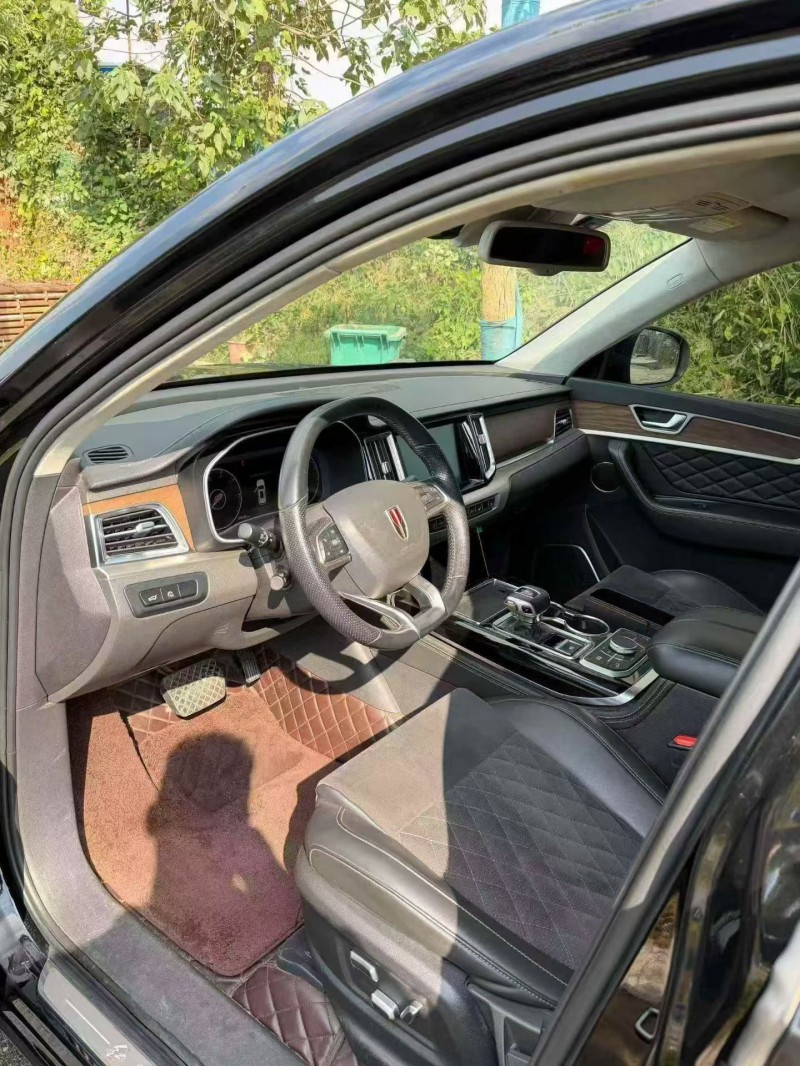 衡阳22年红旗HS73