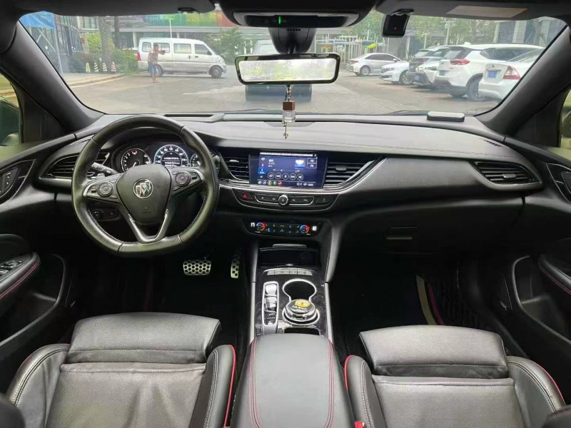 佛山22年别克君威5