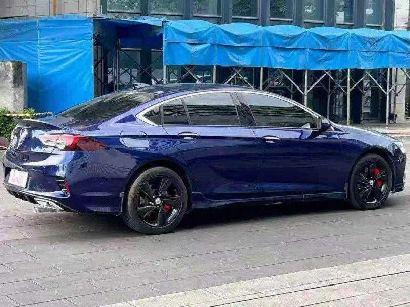 佛山22年别克君威9