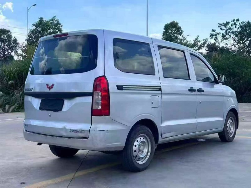 衡阳21年五菱汽车宏光7