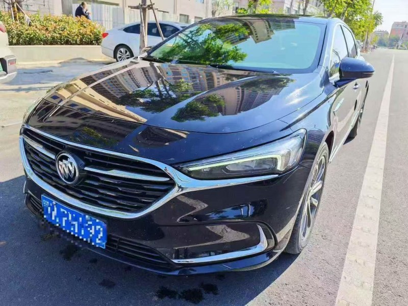 宜昌21年别克君越3