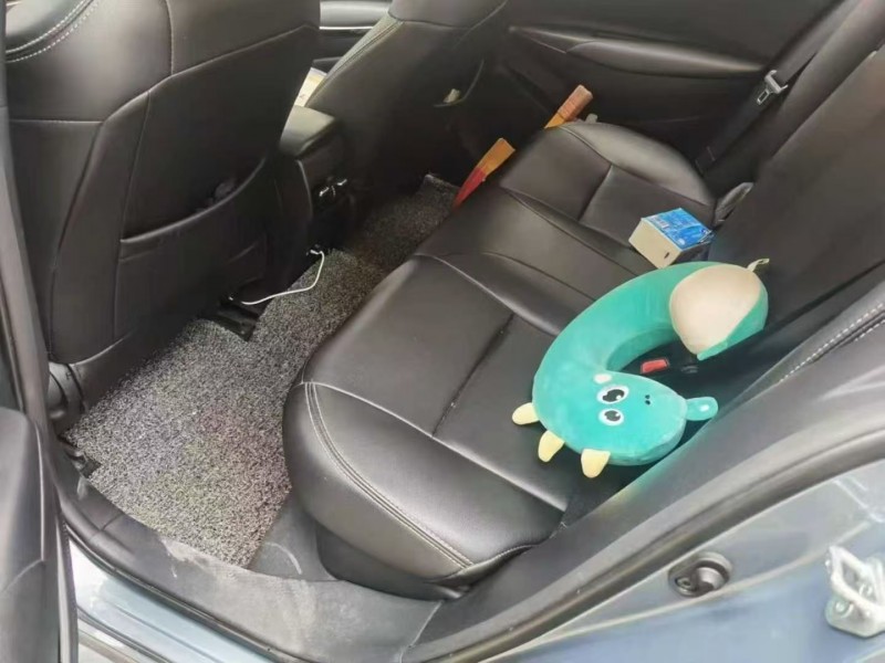 广州21年丰田卡罗拉4