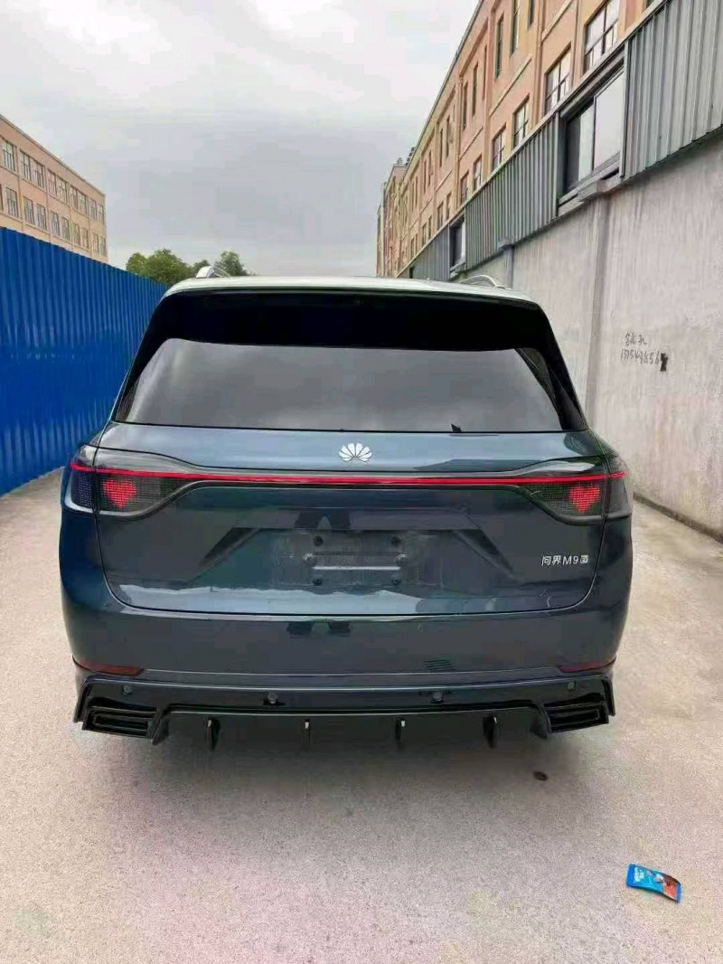 温州24年华为智选问界8