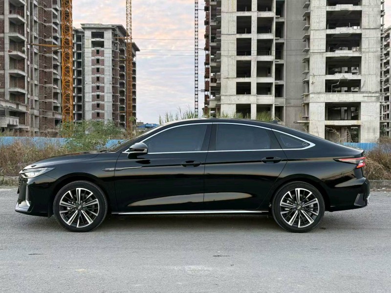 柳州25年奇瑞艾瑞泽7