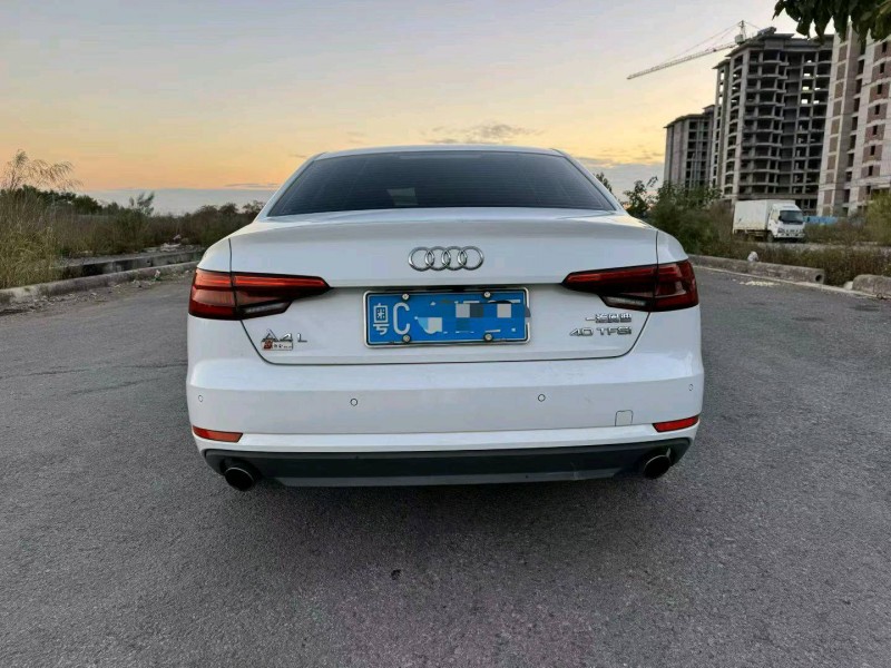 柳州17年奥迪A4L5