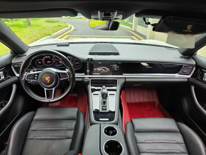 珠海18年保时捷帕拉梅拉5