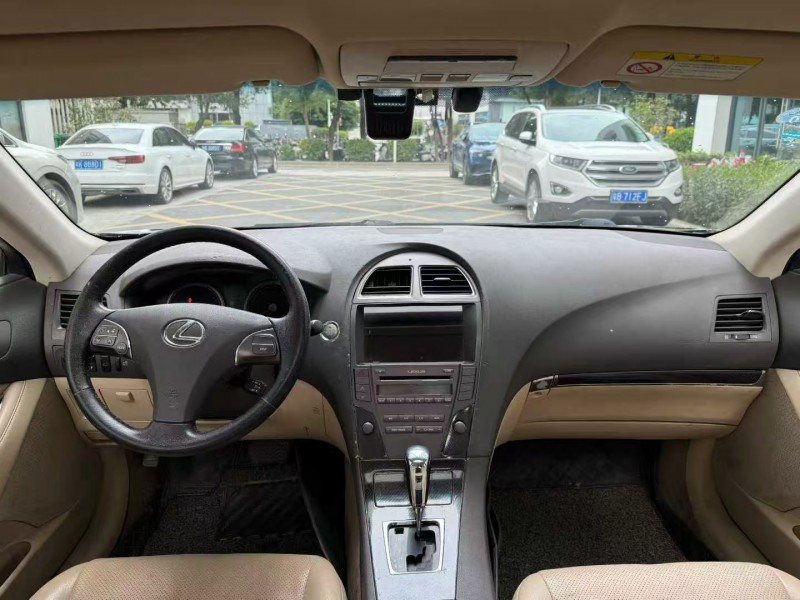 广州10年雷克萨斯ES7