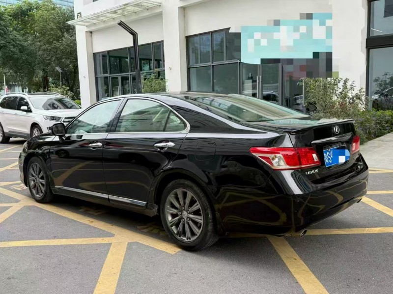 广州10年雷克萨斯ES8