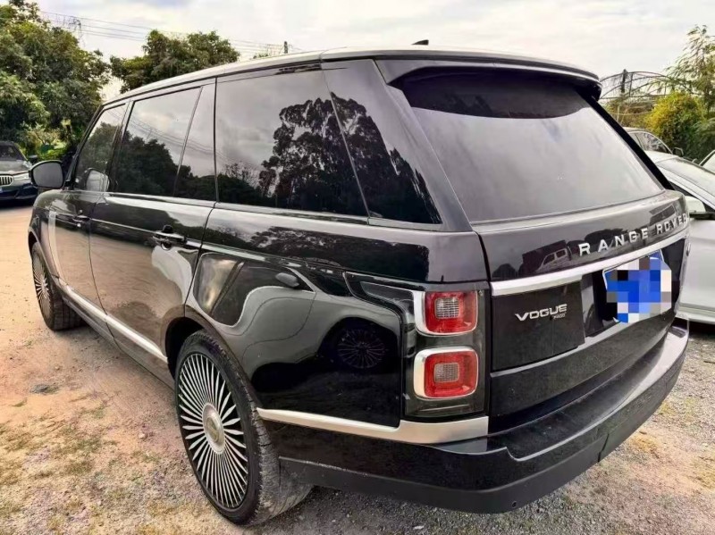 广州22年路虎揽胜行政4