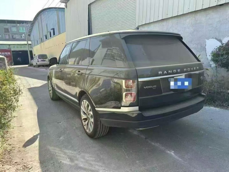 广州22年路虎揽胜行政4