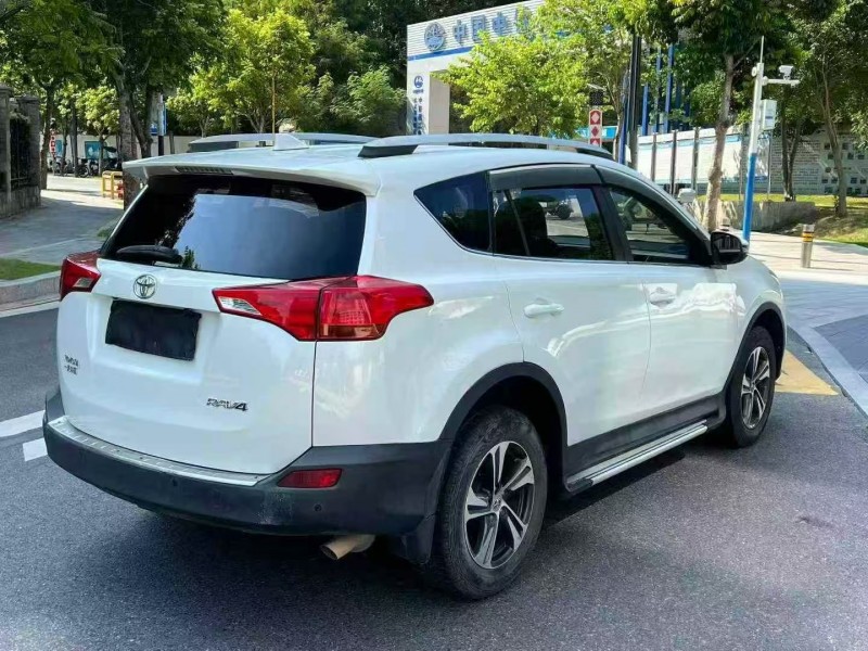 广州16年丰田RAV4荣放8