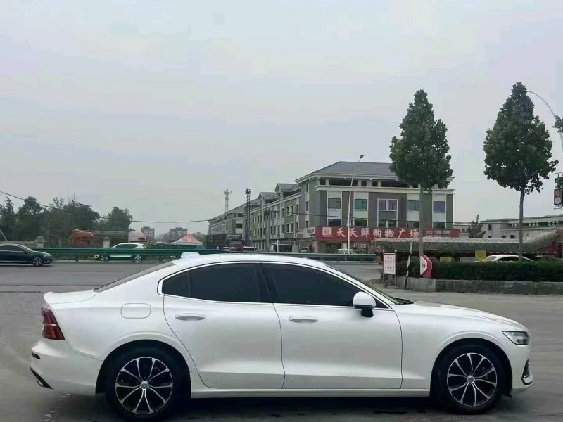菏泽20年沃尔沃S60L2