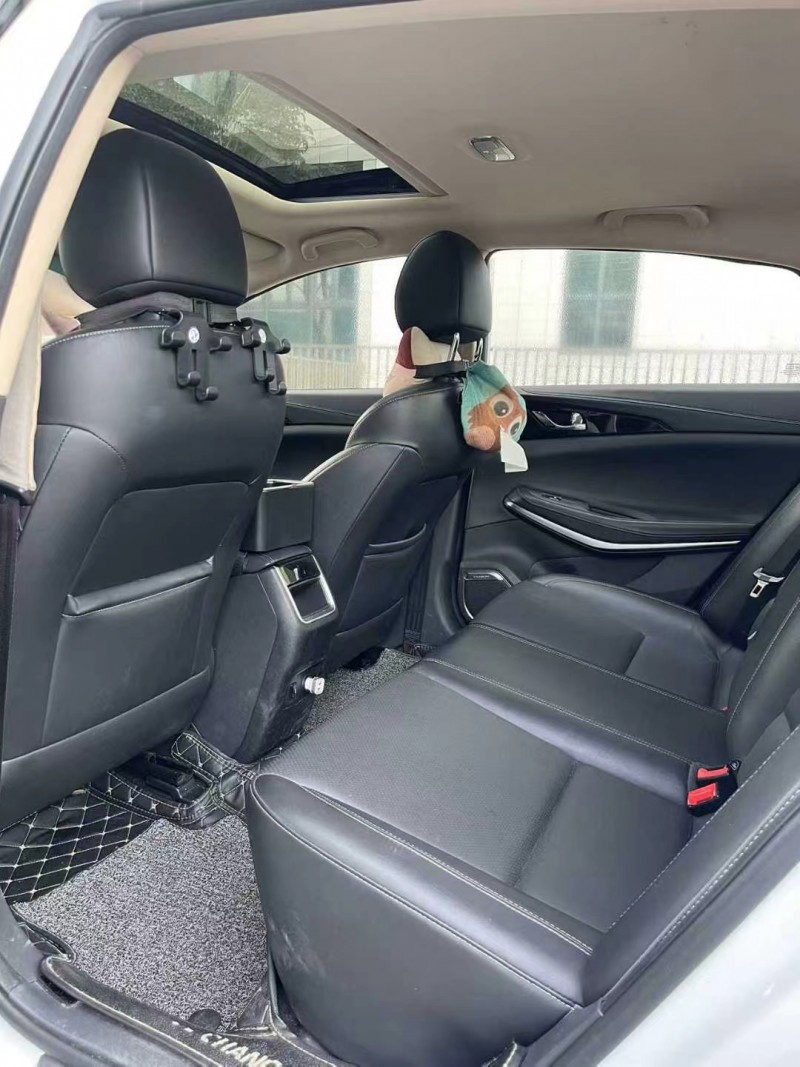 佛山20年长安汽车睿骋5