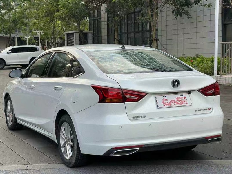 佛山20年长安汽车睿骋7