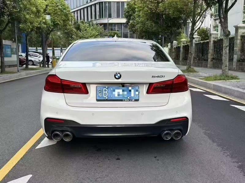 广州20年宝马5系9