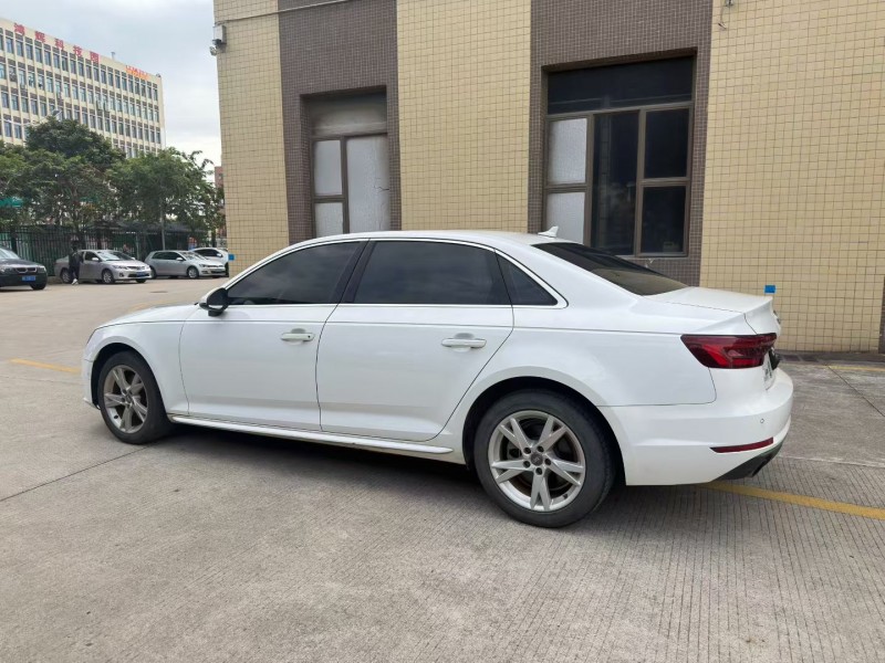 东莞18年奥迪A4L9