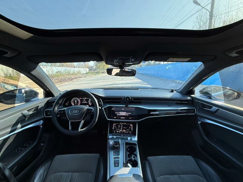 青岛22年奥迪A6L4